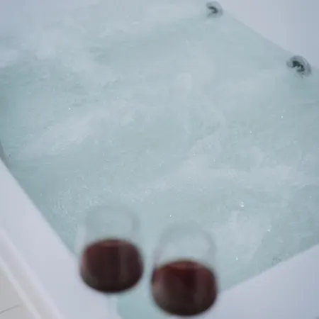 Stylish W Jacuzzi, 5 Min To White Tower * Thessaloniki