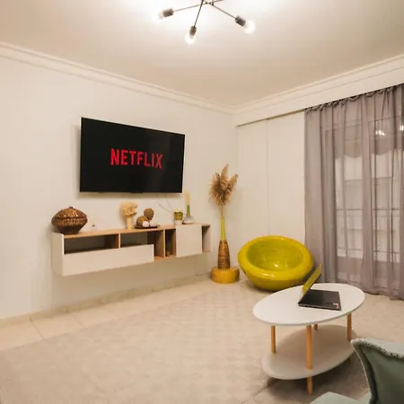Stylish W Jacuzzi, 5 Min To White Tower Thessaloniki