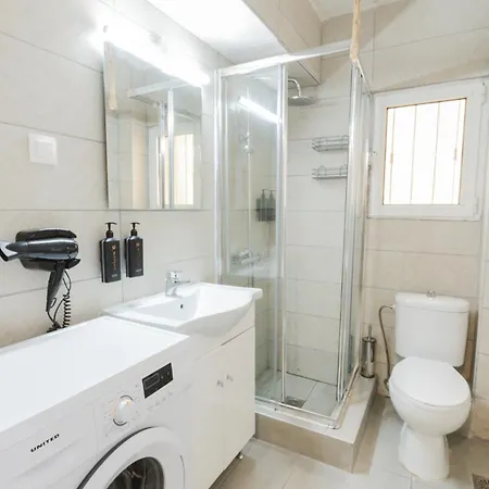 Apartment Emerald Oasis By Nexus, Next To White Tower And Tif With Jacuzzi, 2 Bedrooms Thessaloniki