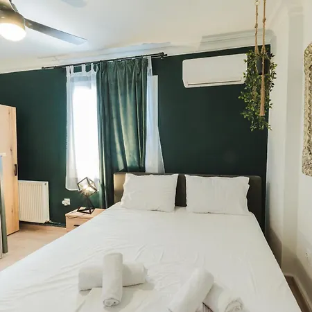 Emerald Oasis By Nexus, Next To White Tower And Tif With Jacuzzi, 2 Bedrooms Thessaloníki