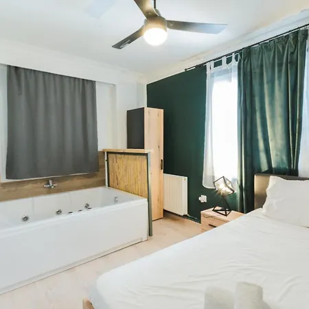 Emerald Oasis By Nexus, Next To White Tower And Tif With Jacuzzi, 2 Bedrooms Lejlighed Thessaloníki