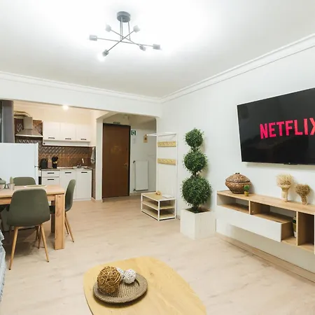 Emerald Oasis By Nexus, Next To White Tower And Tif With Jacuzzi, 2 Bedrooms * Thessaloníki